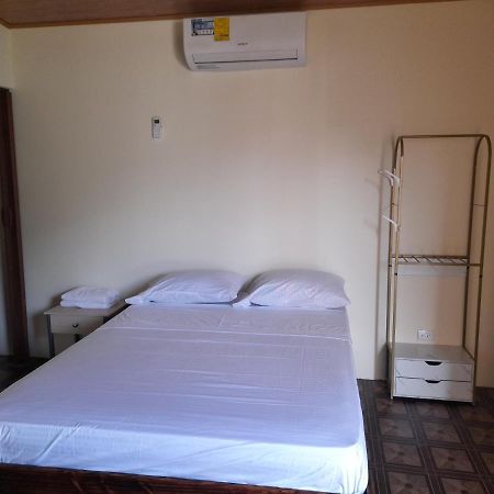 Cabinas Playa Agujas Appartement Quebrada Ganado Buitenkant foto