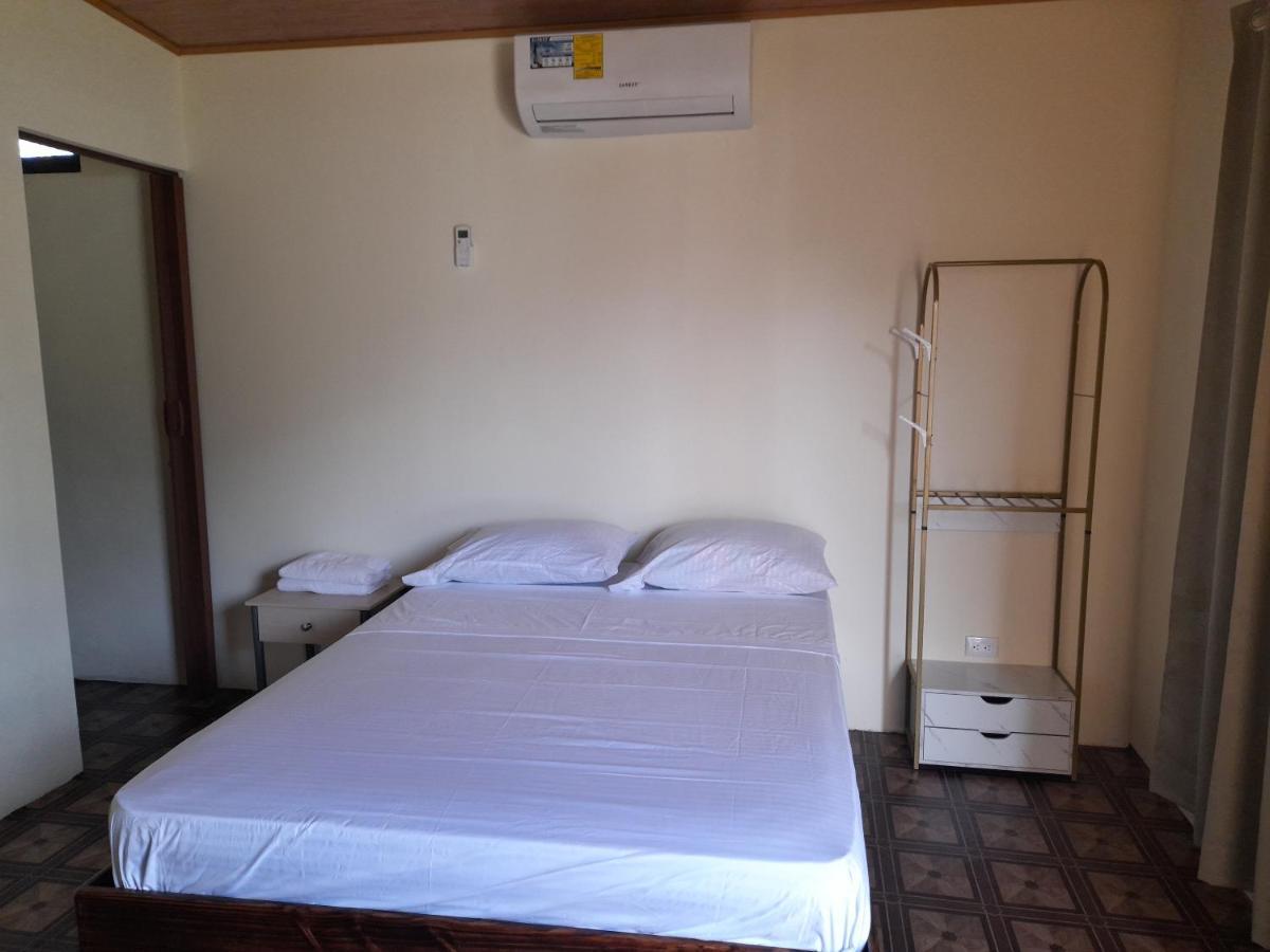 Cabinas Playa Agujas Appartement Quebrada Ganado Buitenkant foto